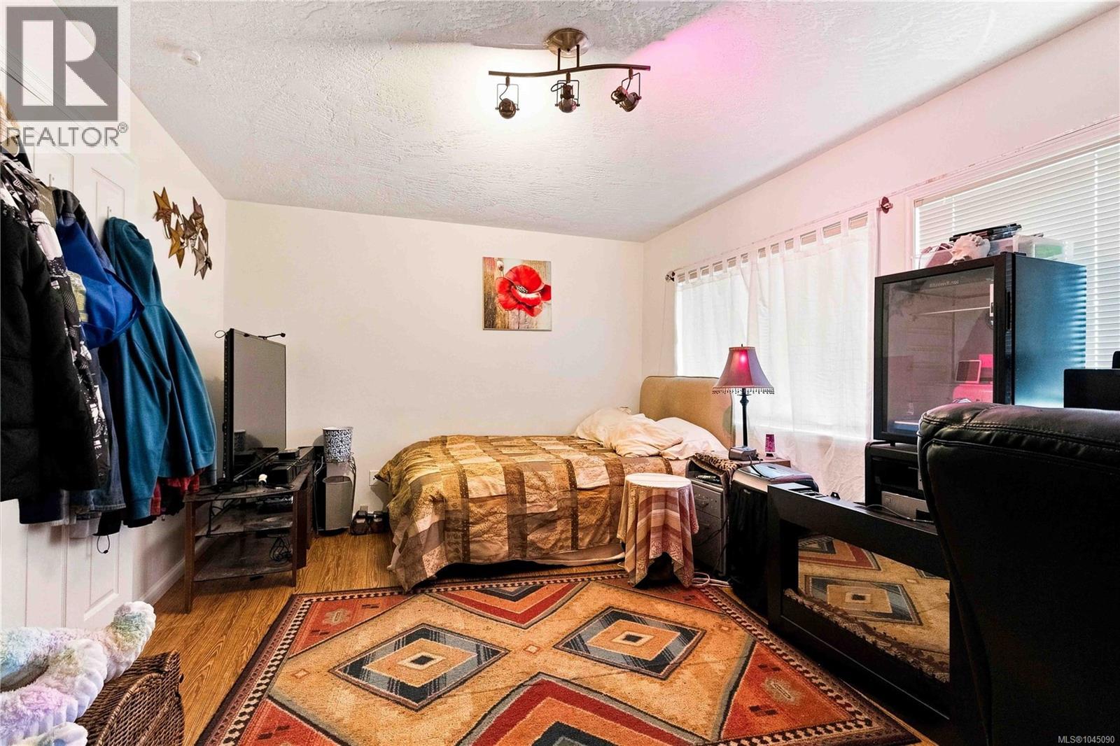 4355 Emily Carr Dr - Image 40