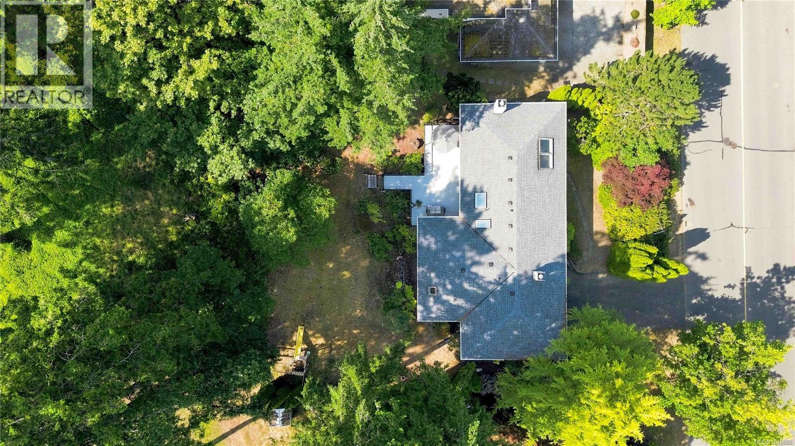 4355 Emily Carr Dr - 54