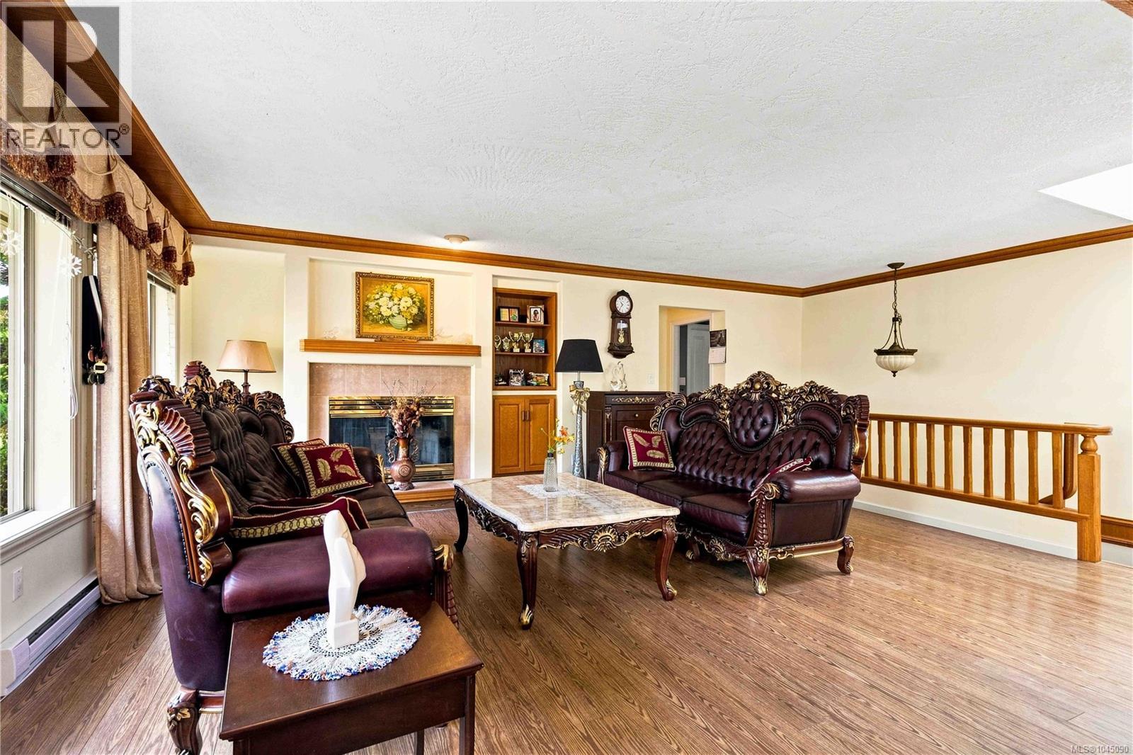 4355 Emily Carr Dr - Image 8