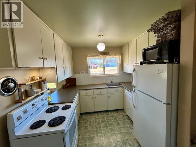 7504 OLD ALASKA HIGHWAY - 13