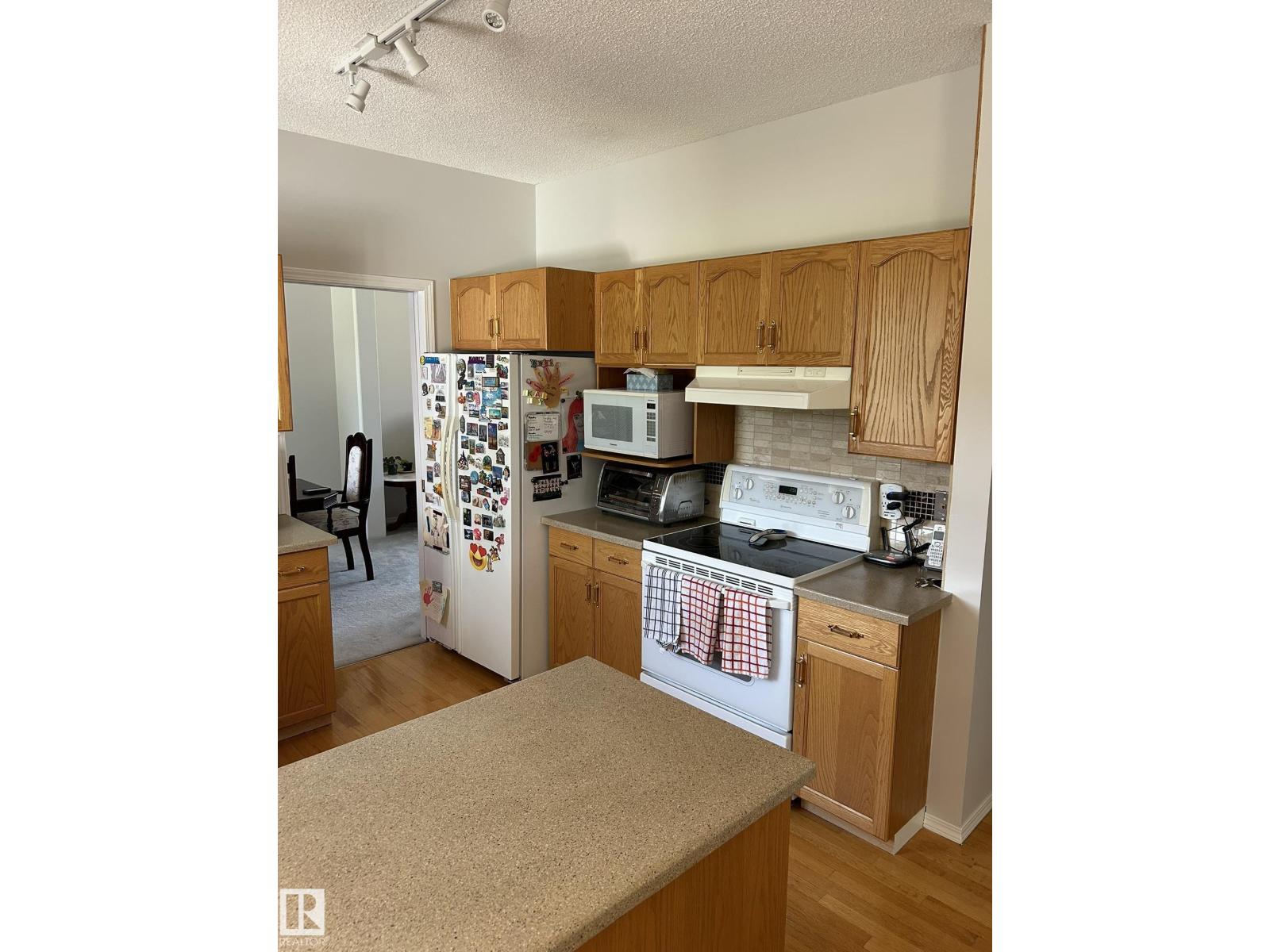 4014 CHAMPAGNE DR - Image 5