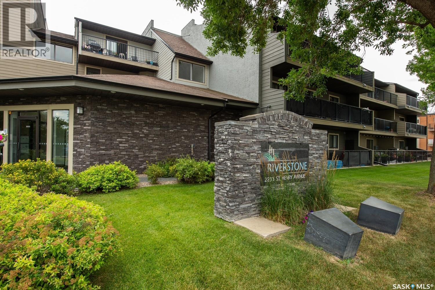113 2233 St Henry AVENUE, Saskatoon — photo 2