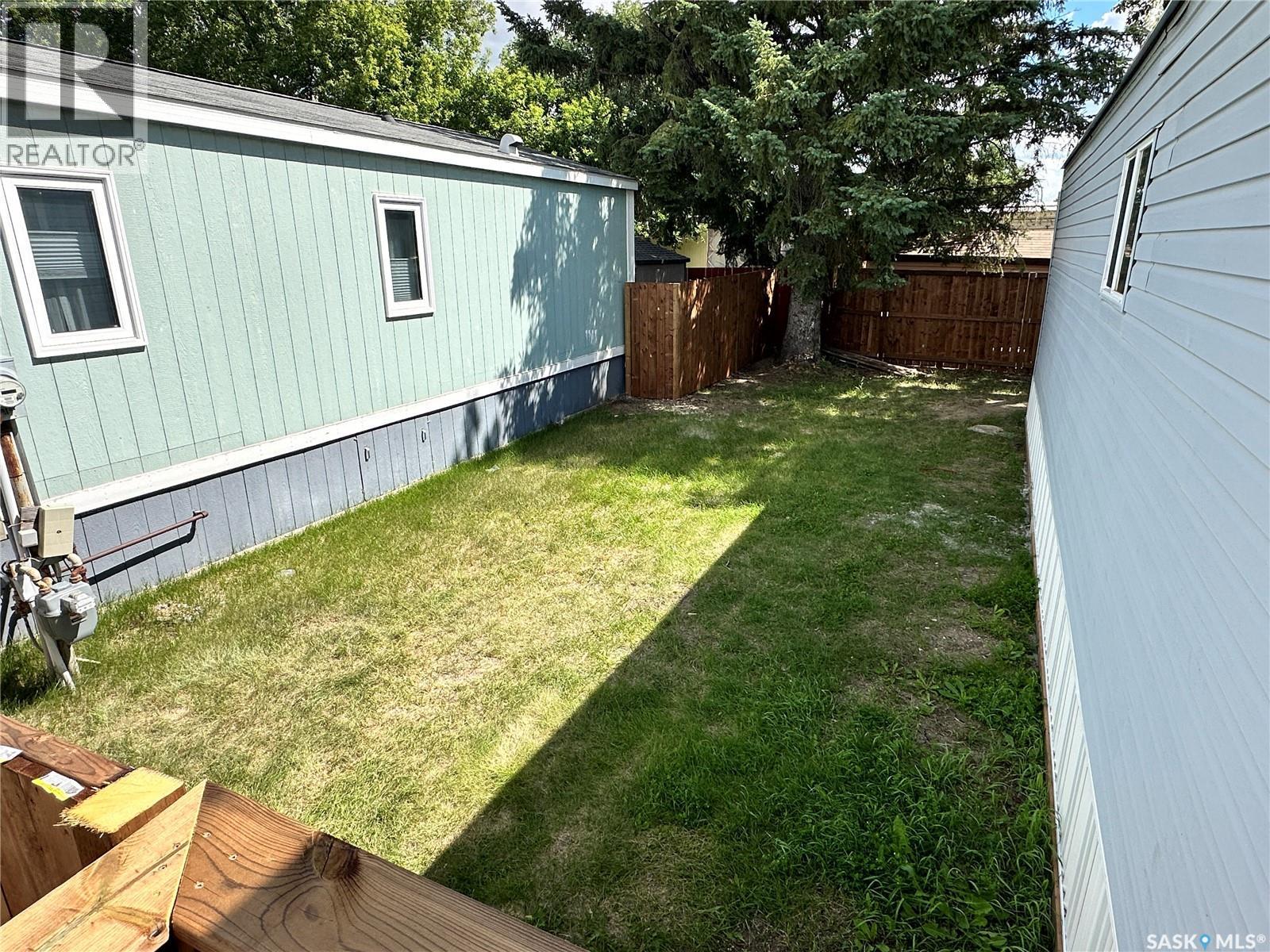 19 1035 Boychuk DRIVE - Image 35