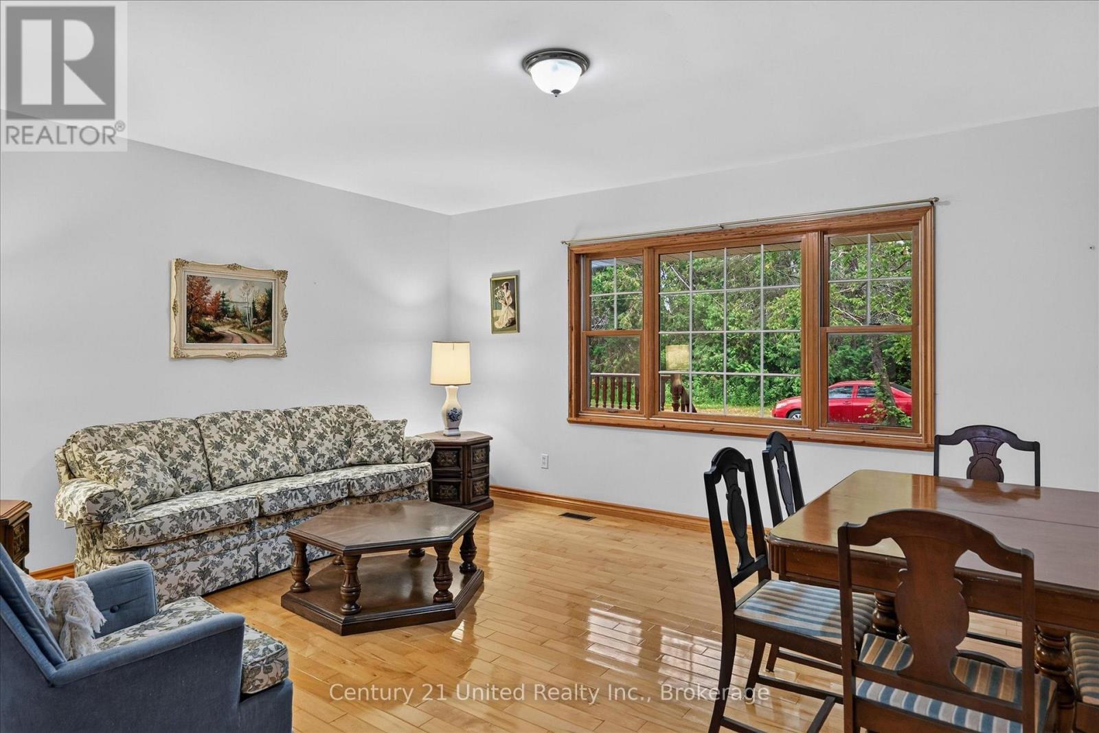 335 DOURO 3RD LINE - Image 13