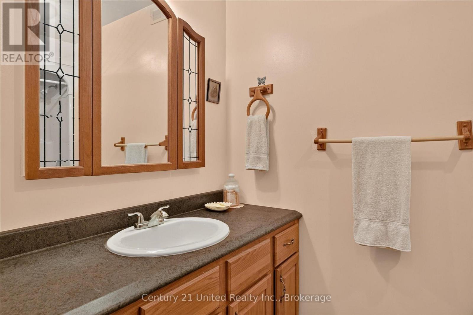 335 DOURO 3RD LINE - Image 20