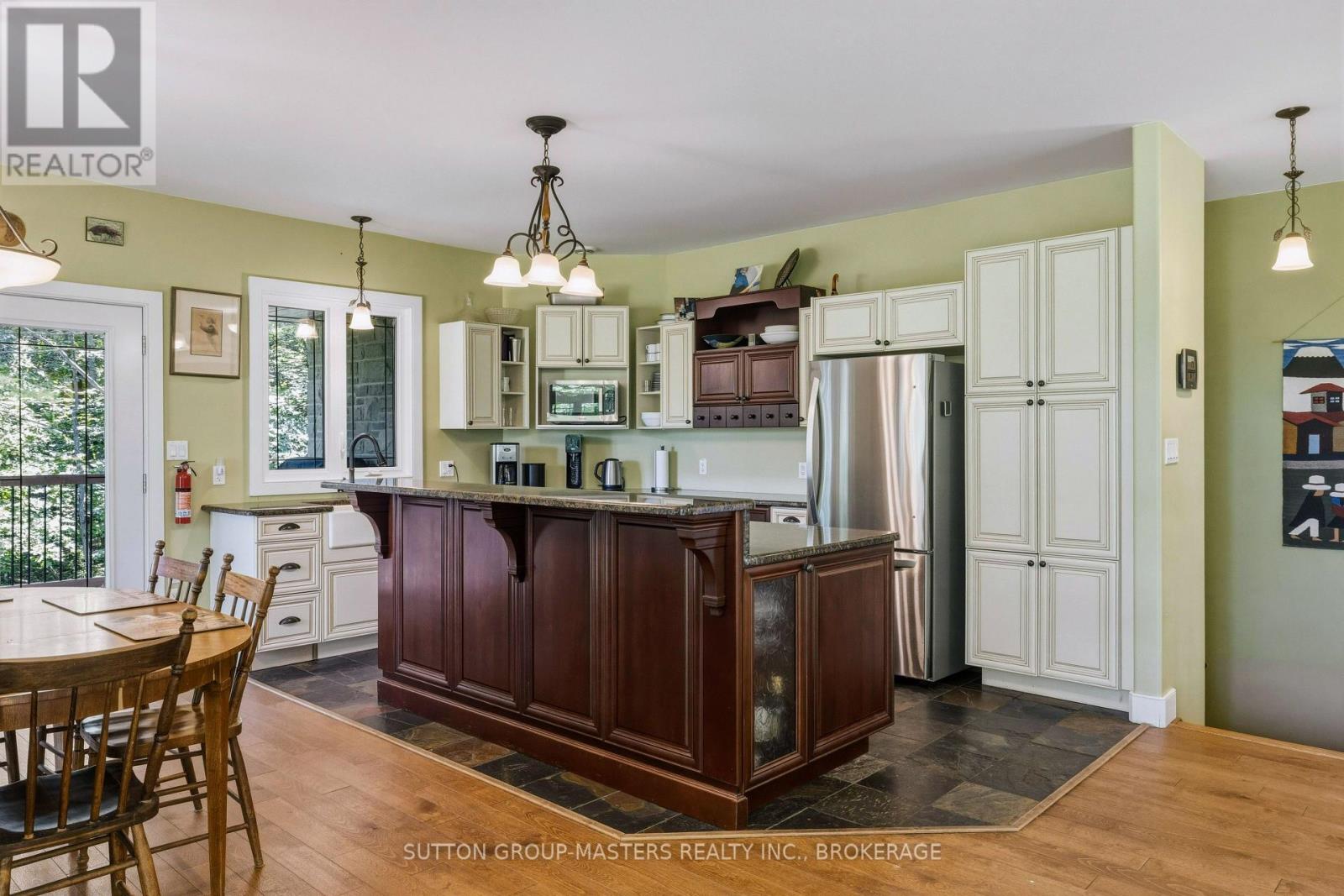 139 COUNTRY WOODS DRIVE - Image 9