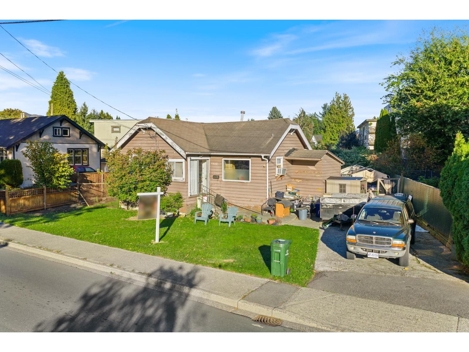 9430 YOUNG ROAD, Chilliwack Proper East