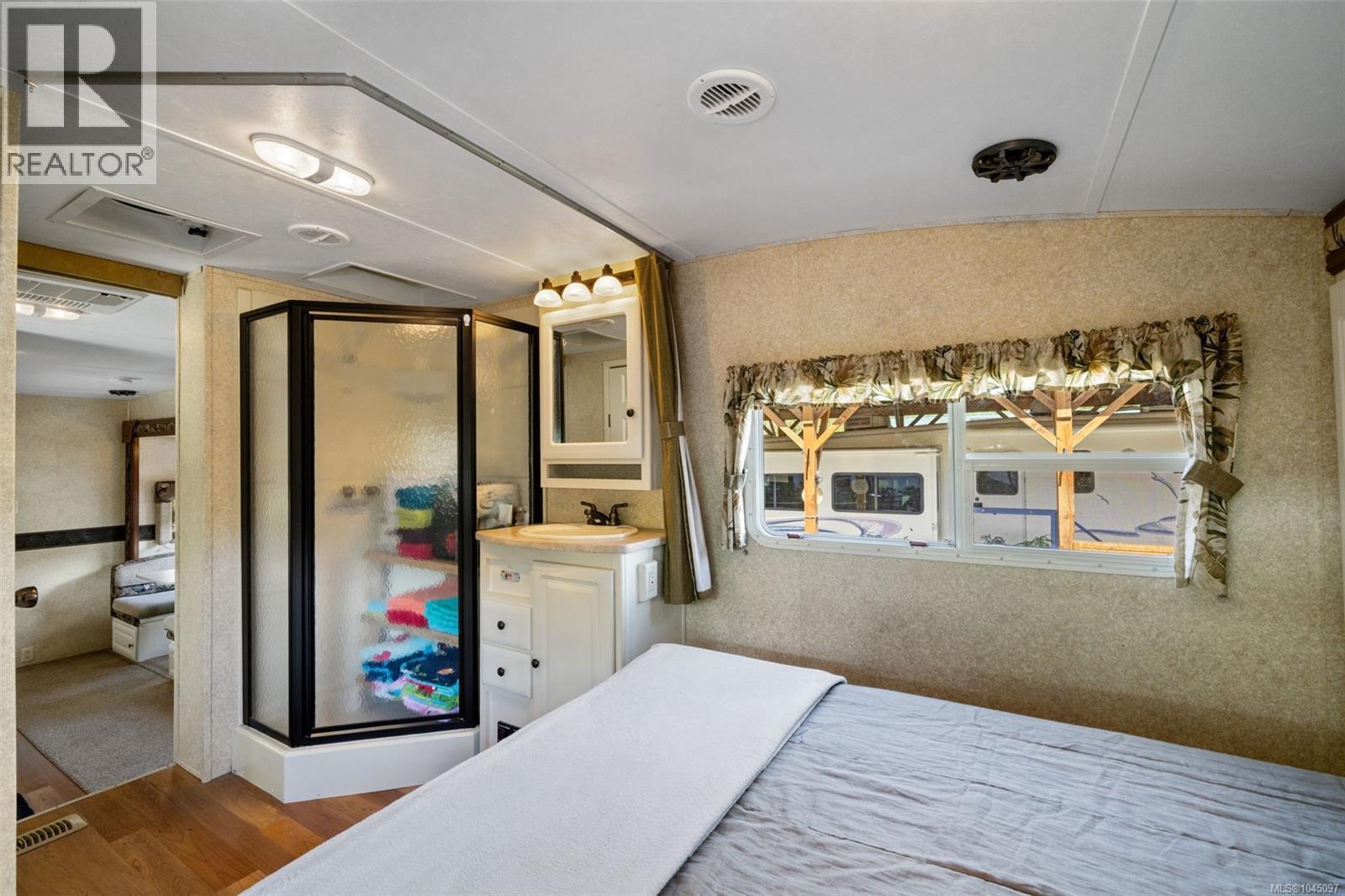 #29 8631 South Shore Rd - 22