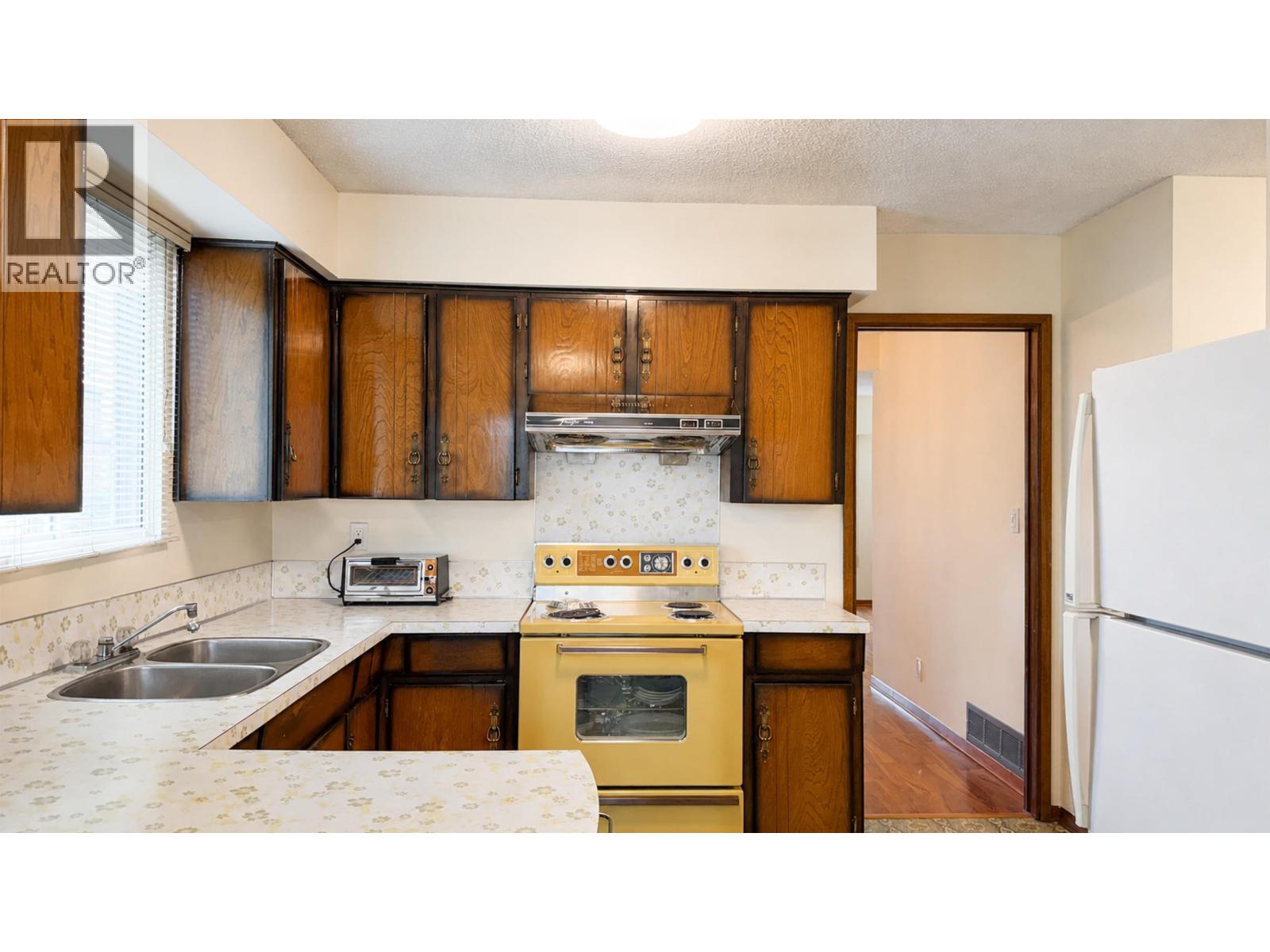 5 Bed, 3 Bath House for Sale in Vancouver – 2184 E 35TH AVENUE, Vancouver – MLS# R3152599 - Image 8