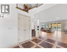 2420 Abbott Street, Kelowna, BC V1Y1E8 Photo 21