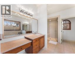 2420 Abbott Street, Kelowna, BC V1Y1E8 Photo 57
