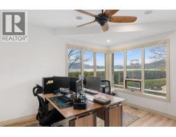 2420 Abbott Street, Kelowna, BC V1Y1E8 Photo 26