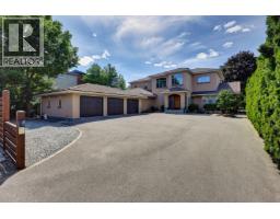 Kitchen - 2420 Abbott Street, Kelowna, BC V1Y1E8 Photo 14