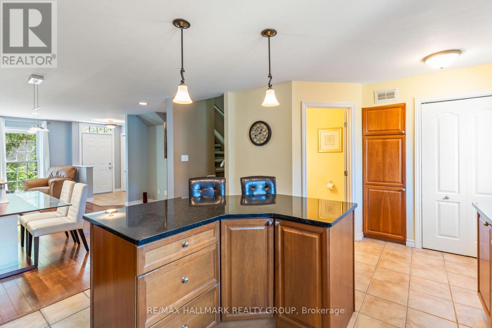 4 SHERMAN LANE - Image 15