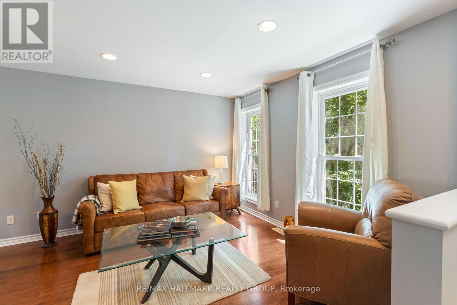 4 SHERMAN LANE - Image 4