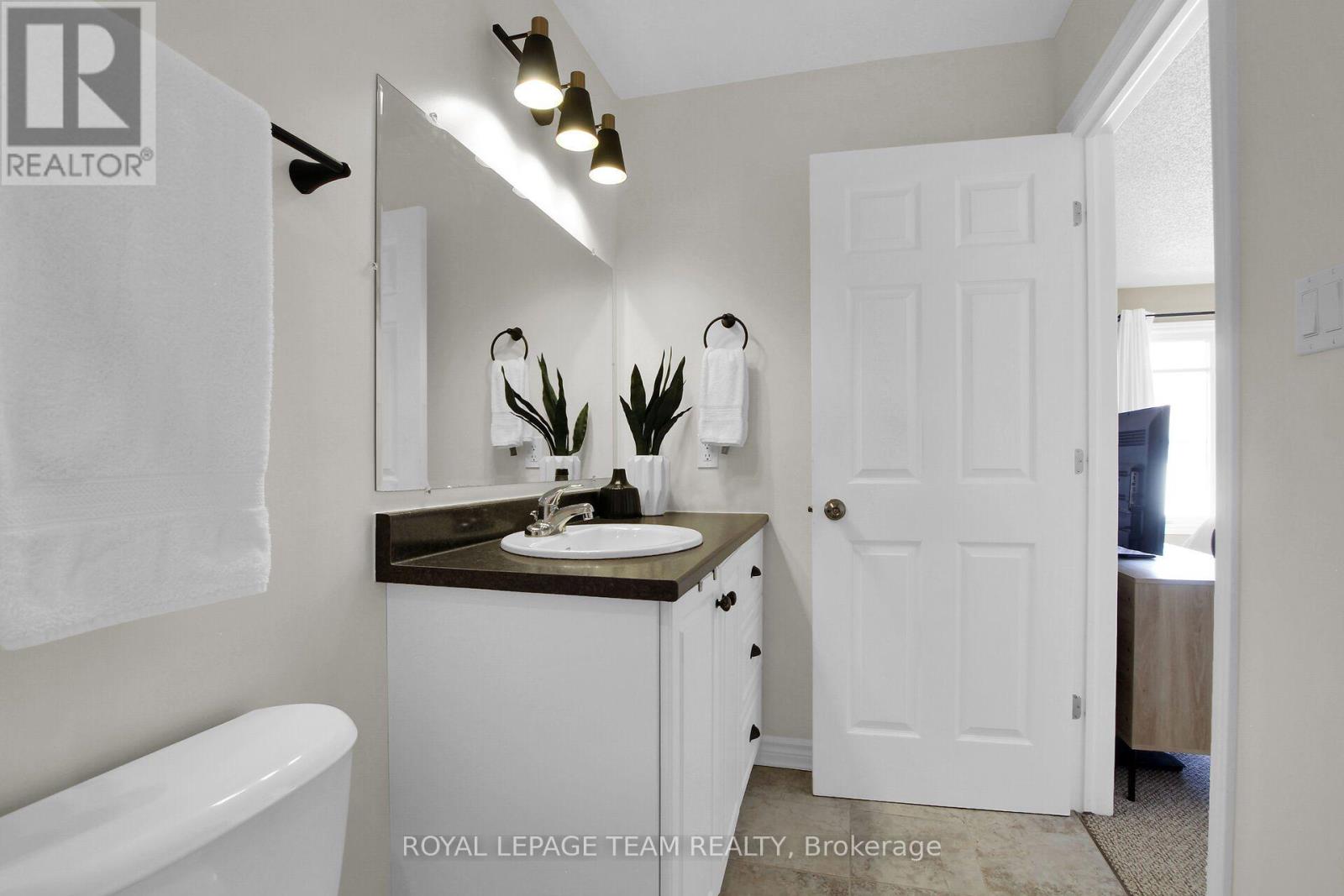 410 ANN STREET - Image 28