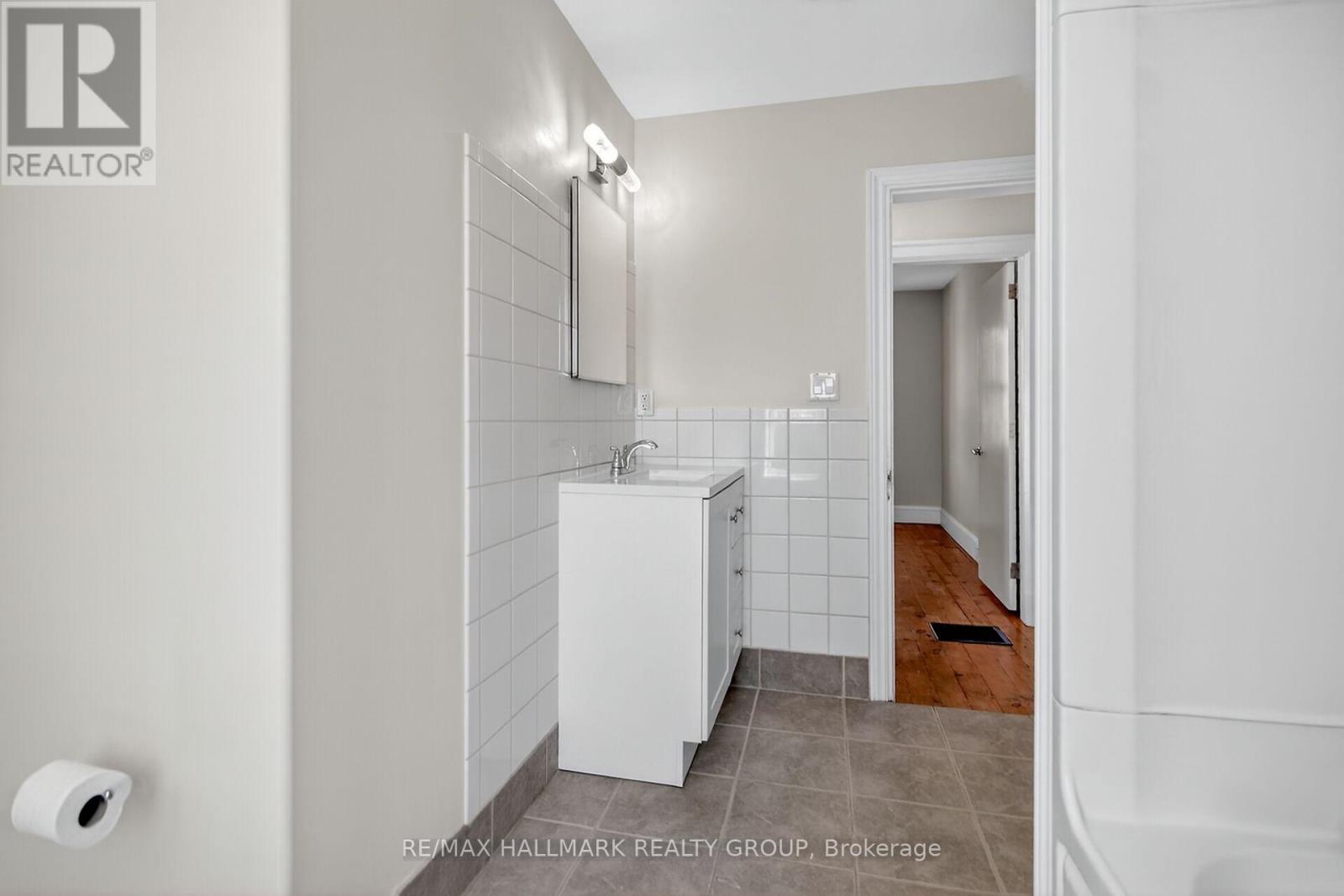 45 CARLETON STREET - Image 7