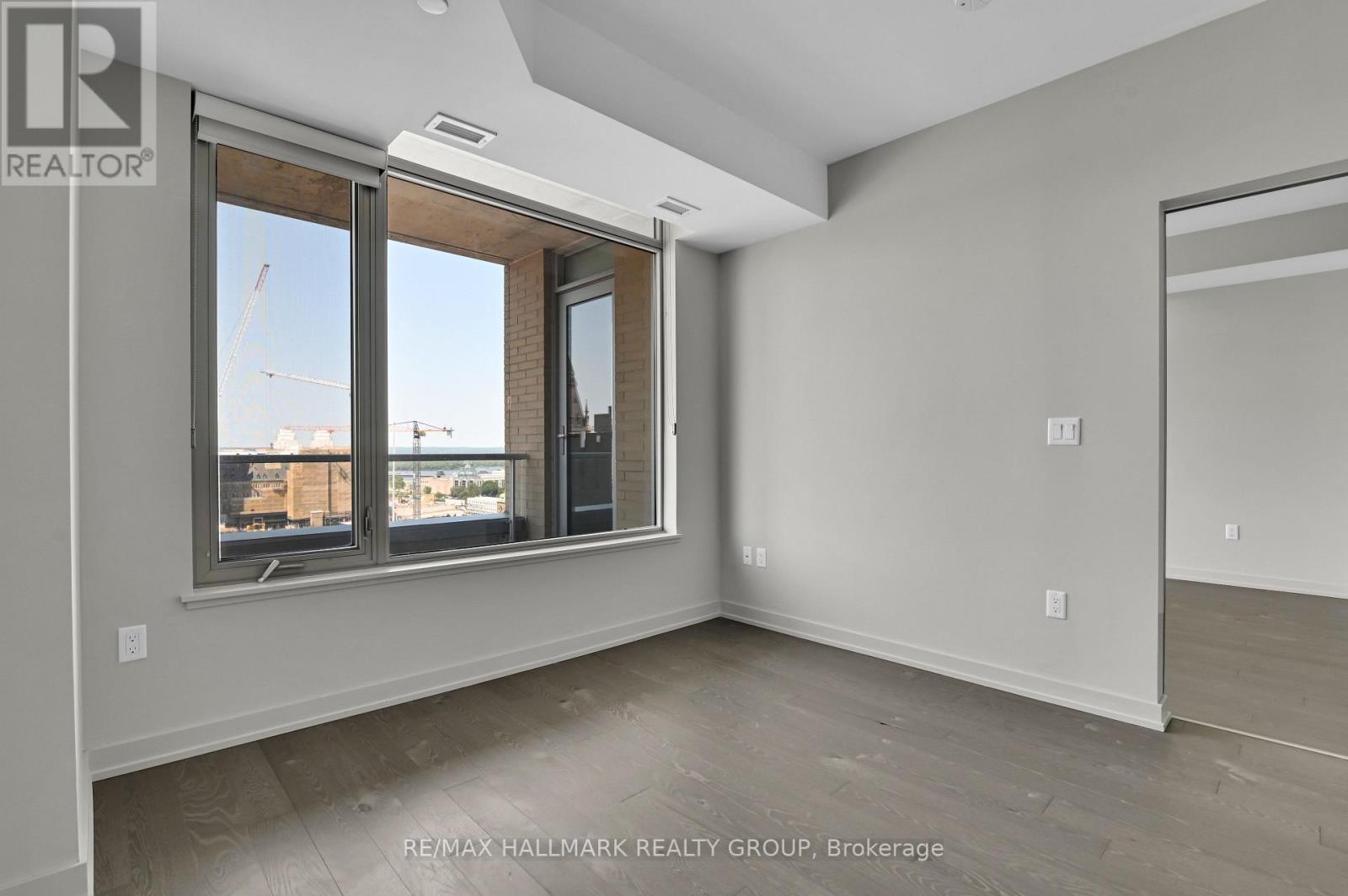 Thumbnail 23
