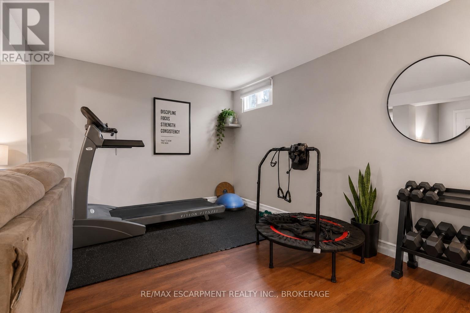 #97 77 LINWELL ROAD - 27