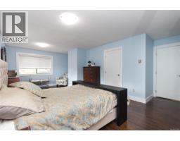 7318 Veyaness Rd, Central Saanich, BC V8M1M3 Photo 21