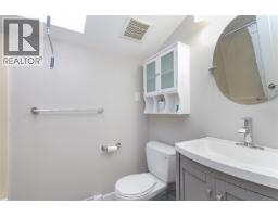 7318 Veyaness Rd, Central Saanich, BC V8M1M3 Photo 25