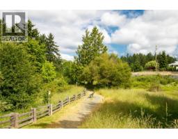 7318 Veyaness Rd, Central Saanich, BC V8M1M3 Photo 48