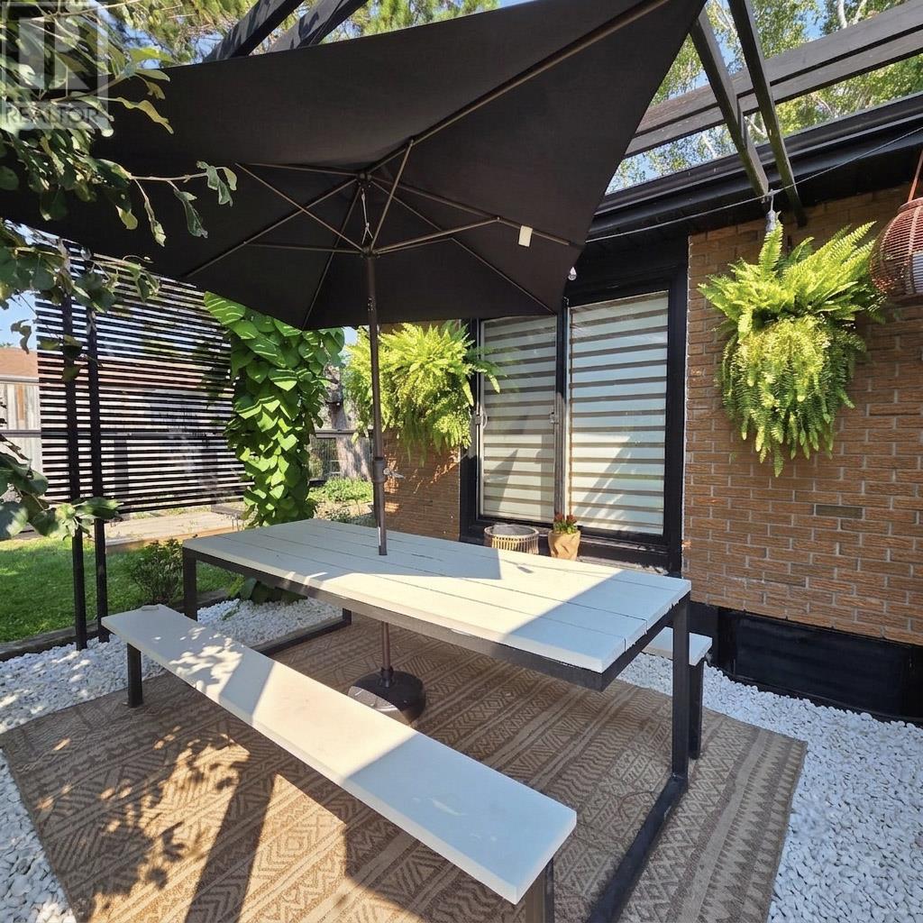 185 CEDAR - Image 23