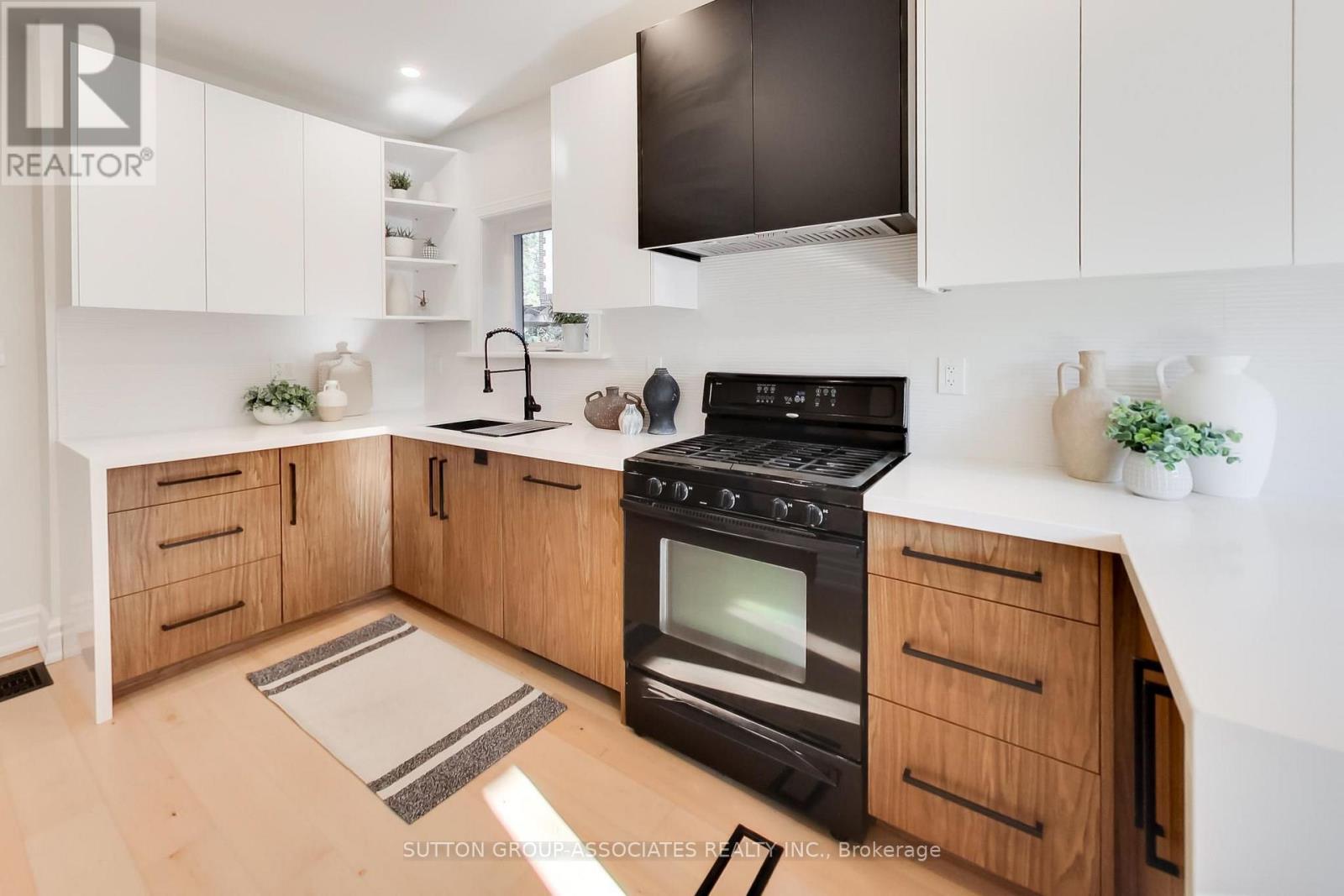 10 WINNETT AVENUE - Image 13