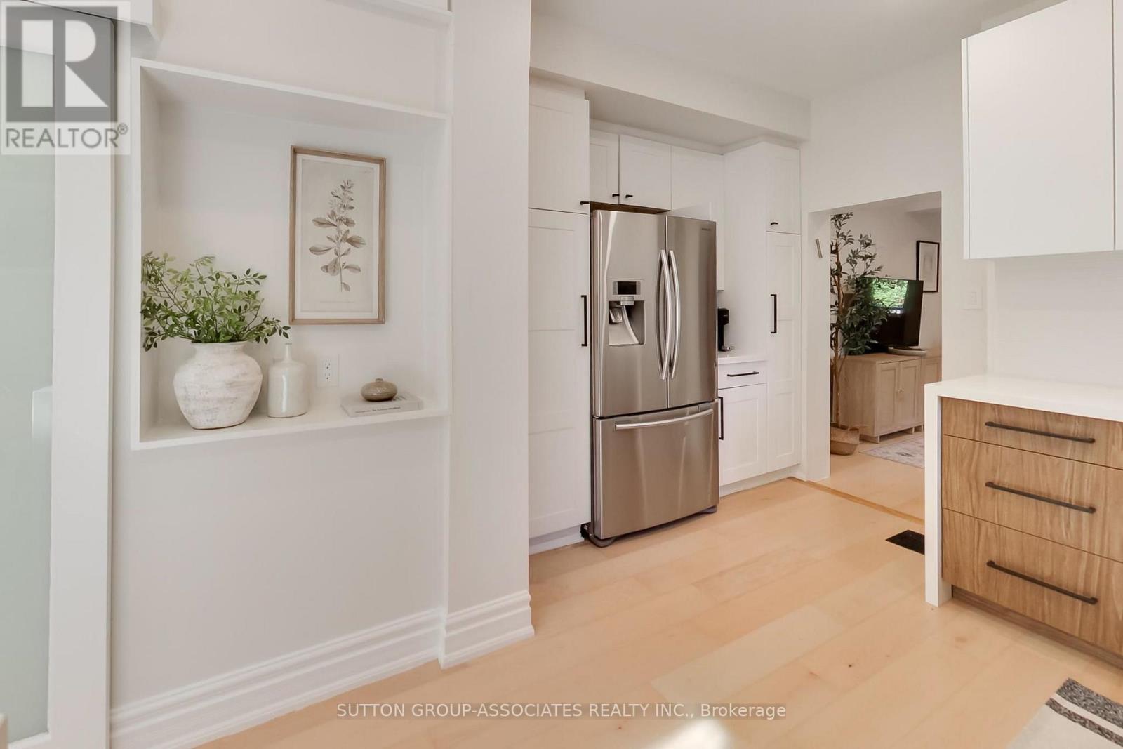 10 WINNETT AVENUE - Image 14
