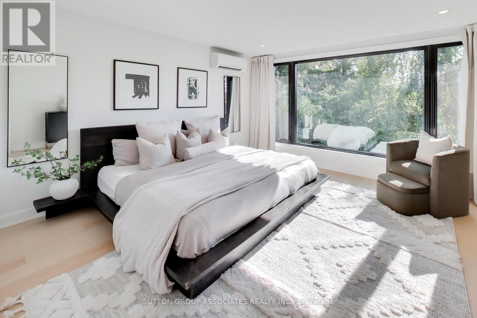 10 WINNETT AVENUE - Image 18