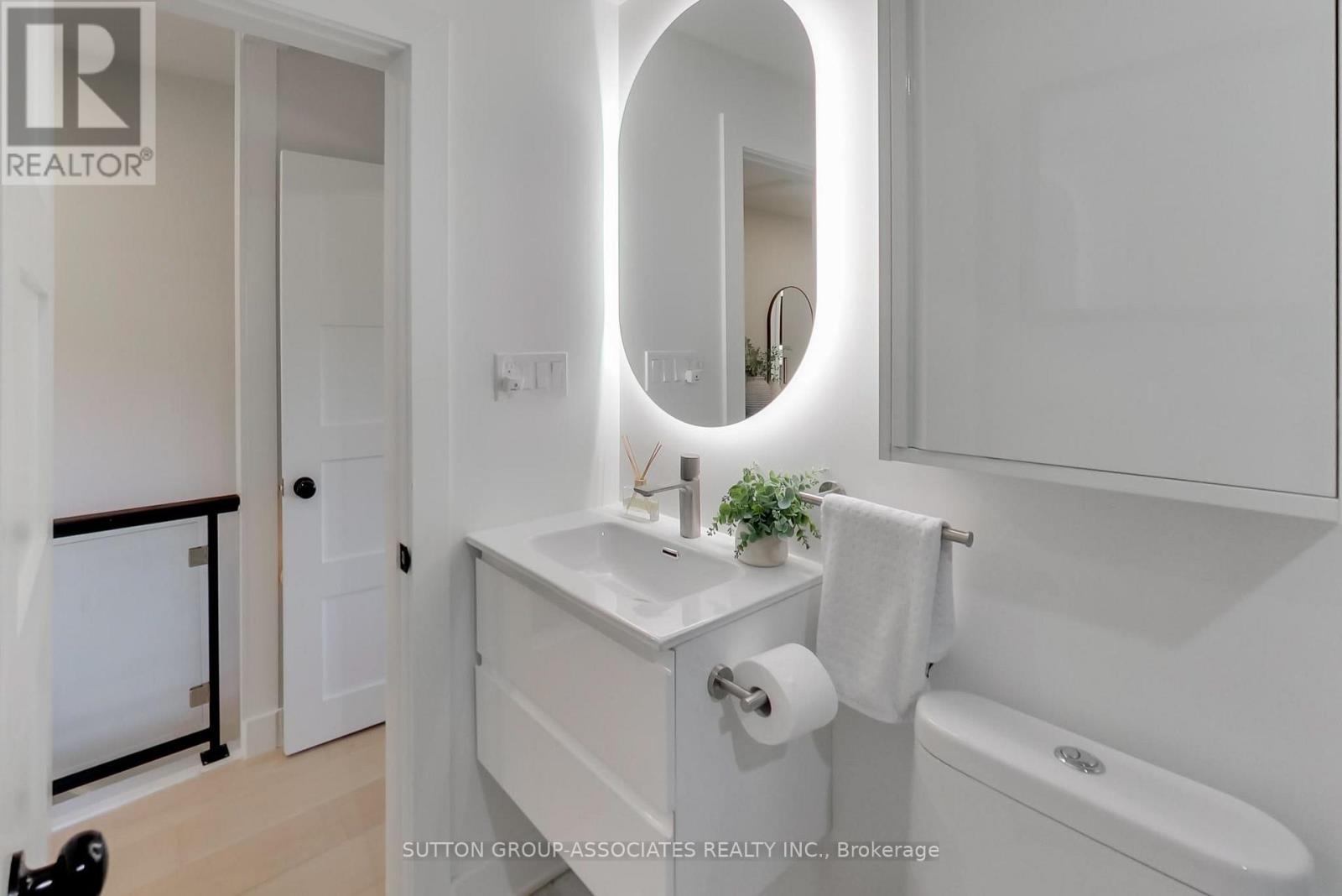 10 WINNETT AVENUE - Image 29