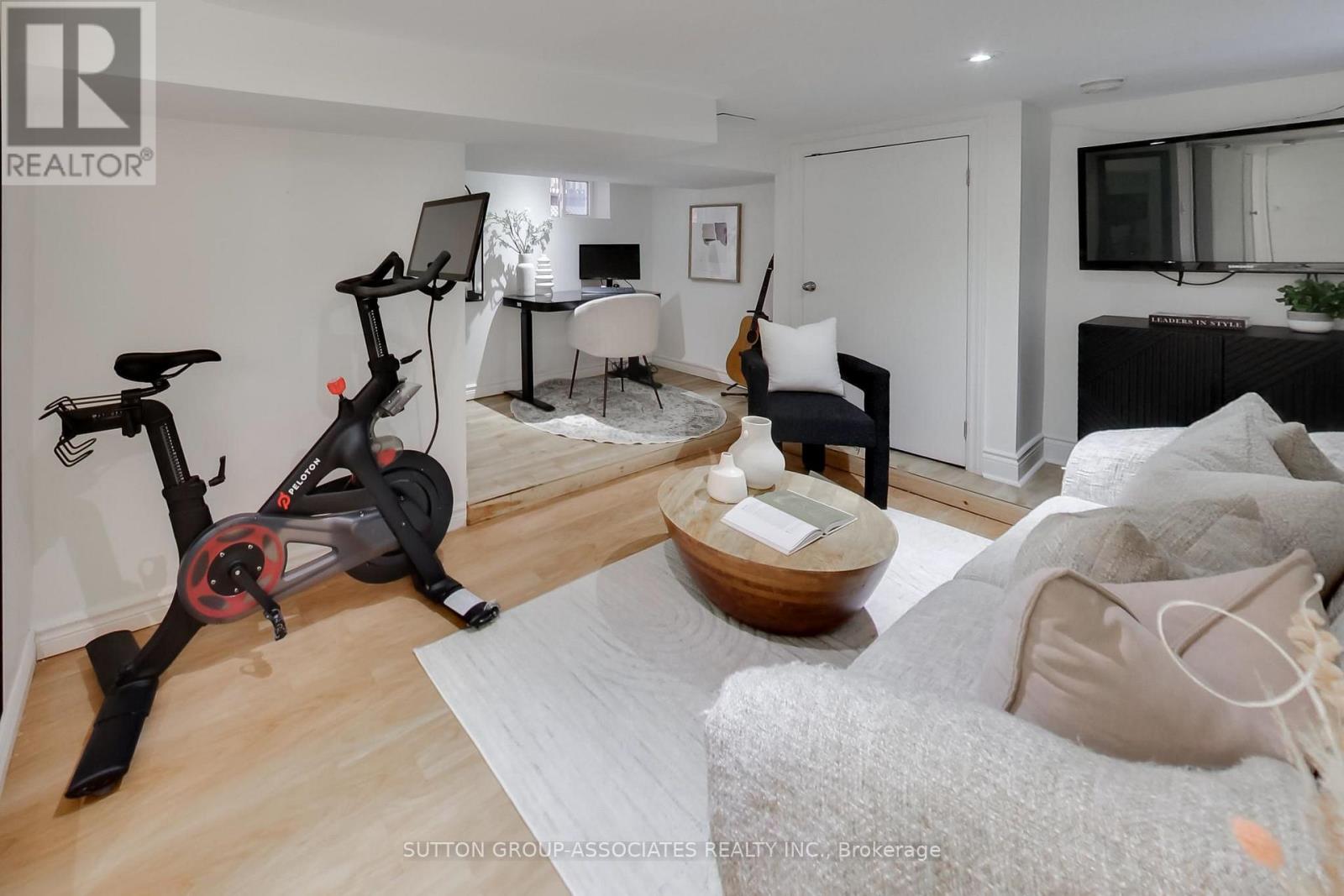 10 WINNETT AVENUE - Image 35