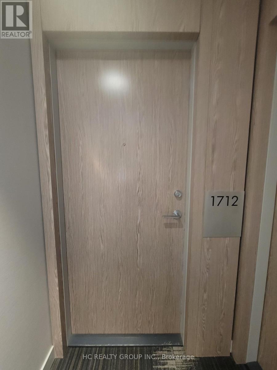 Photo of 215 QUEEN Street