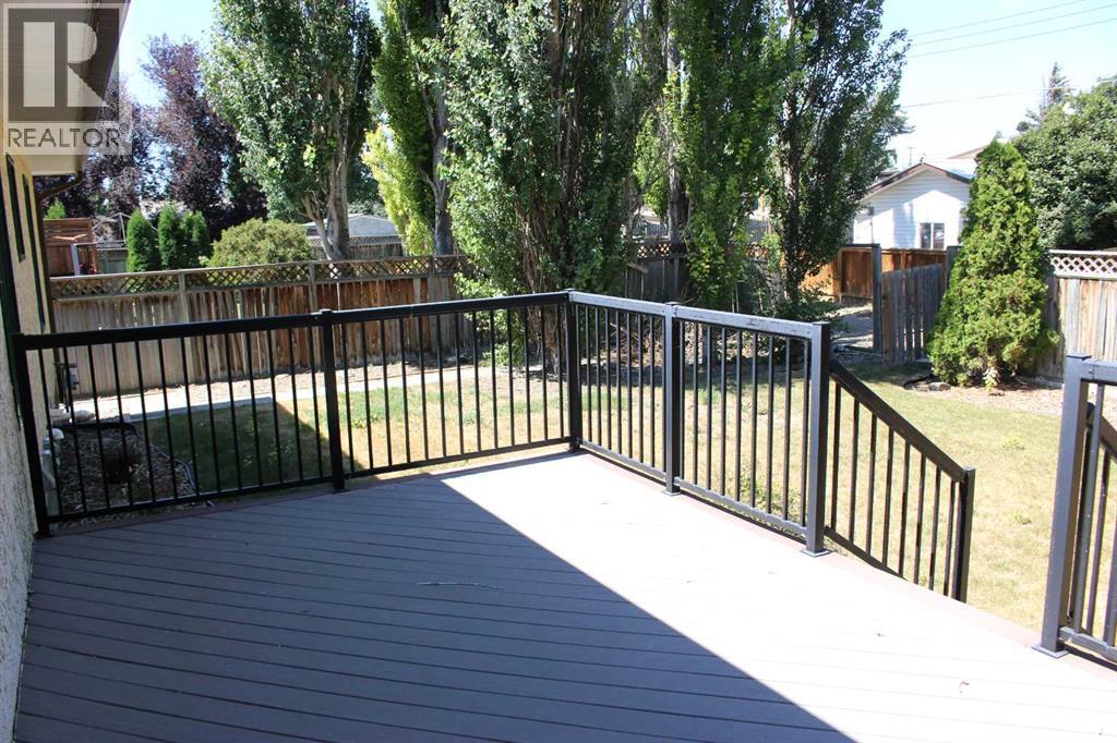 518 Maple Crescent - 24