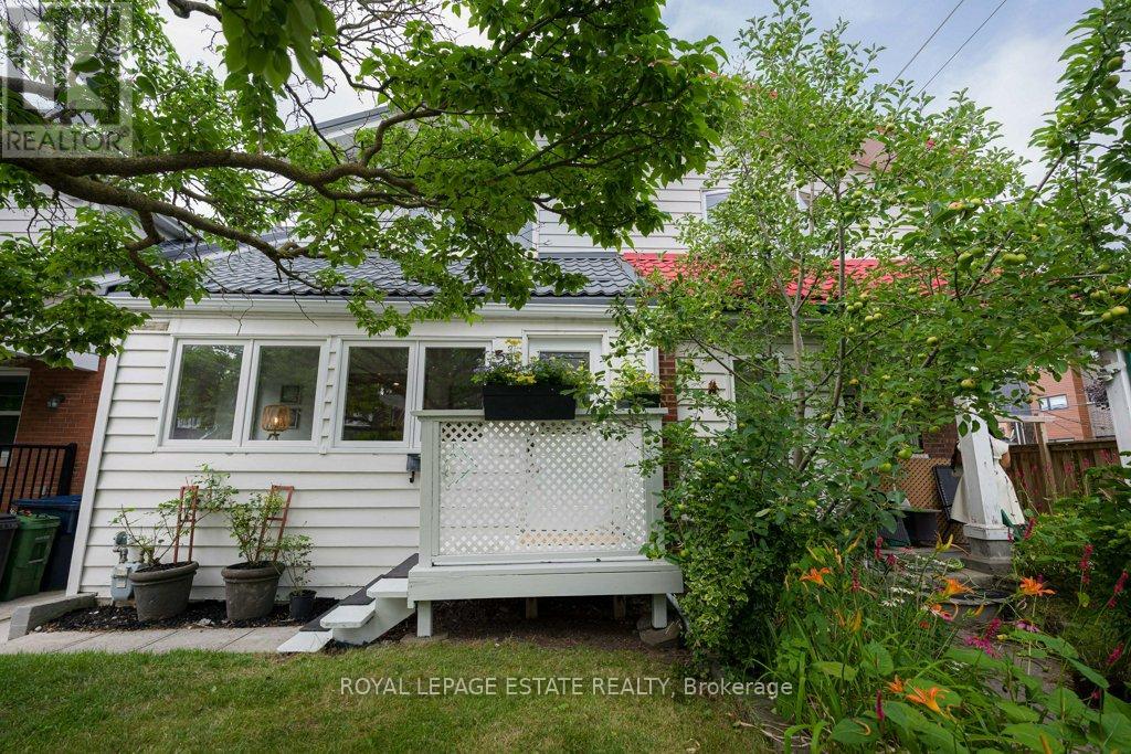 212 LAWLOR AVENUE - 2