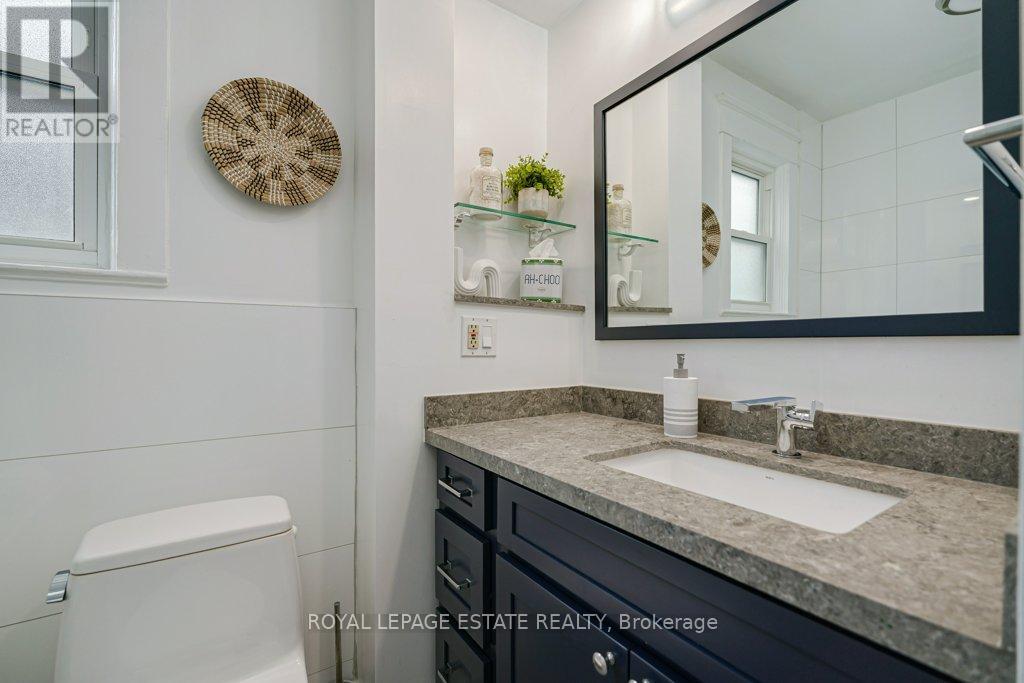 212 LAWLOR AVENUE - 30
