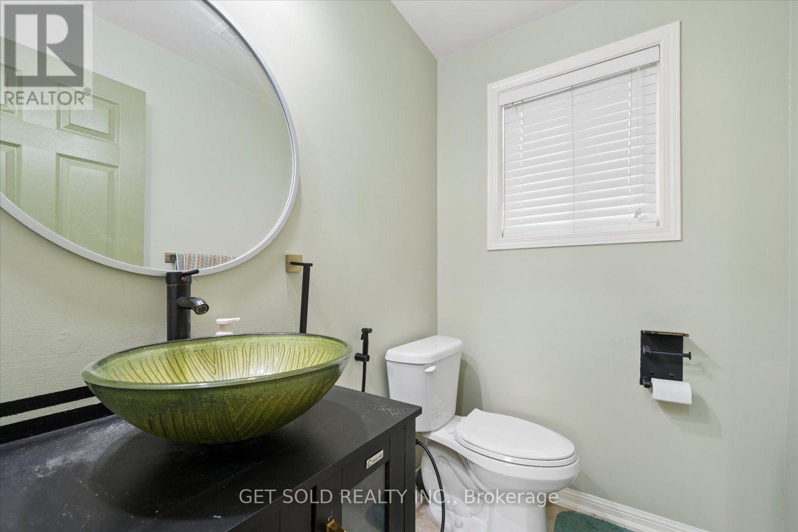 122 MEDLAND AVENUE - 24