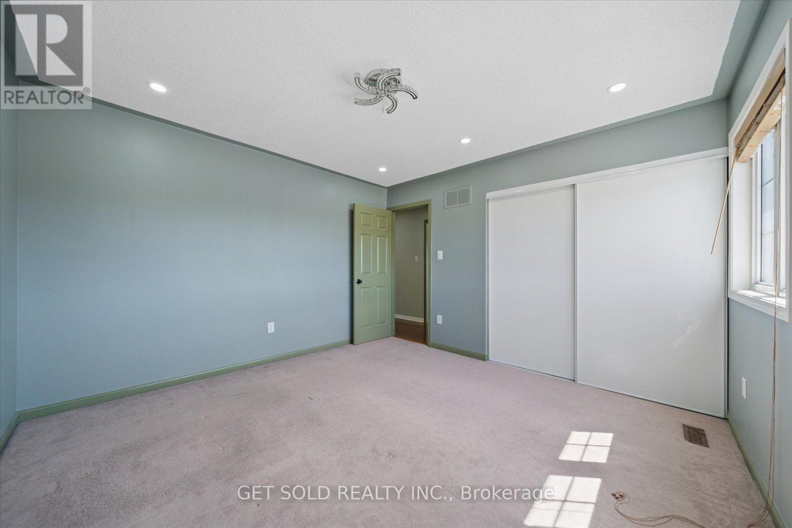 122 MEDLAND AVENUE - 28