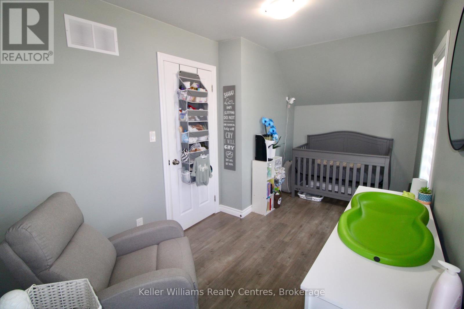 445 11TH STREET - 16