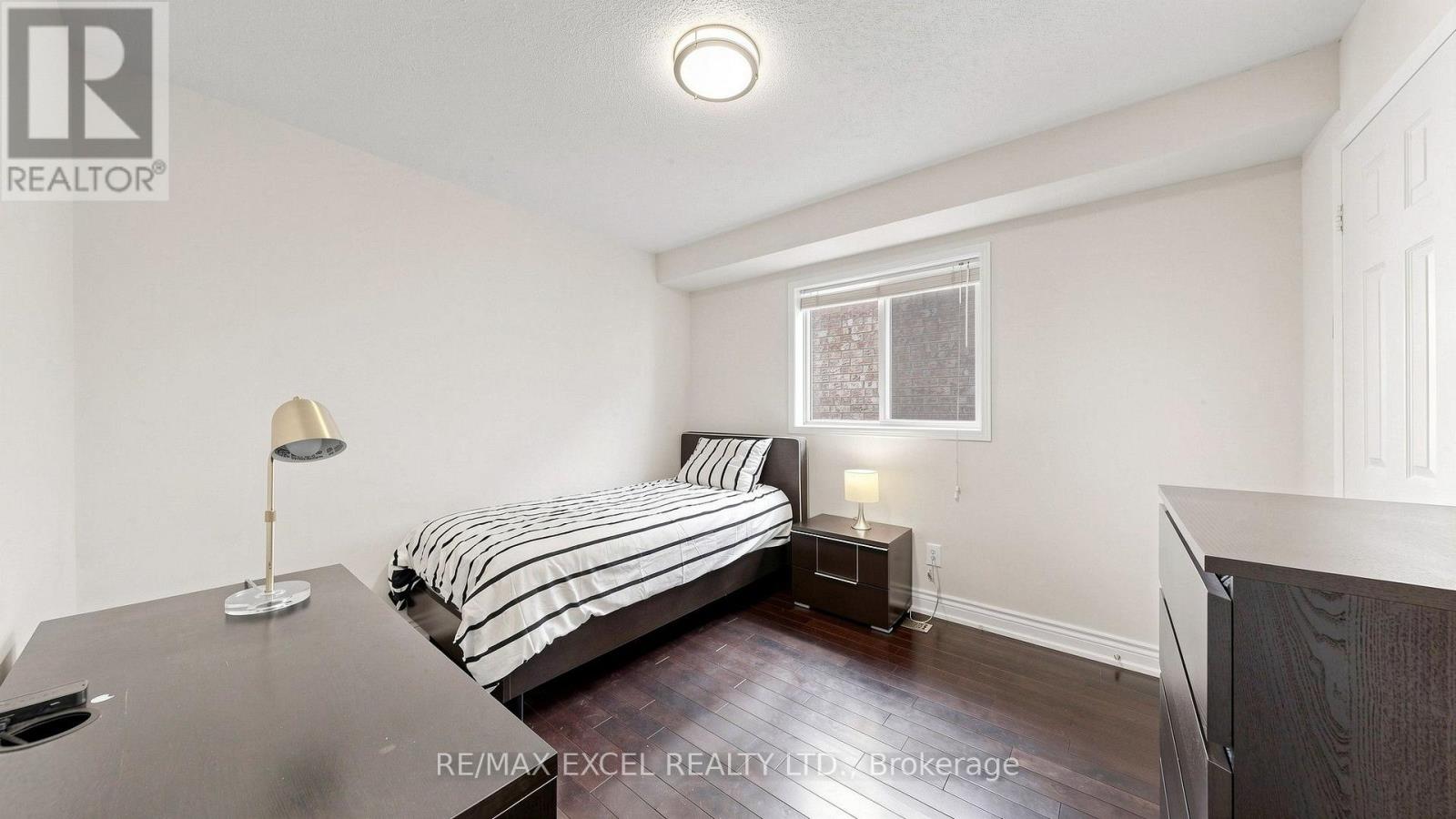 29 BENTWOOD CRESCENT - 27