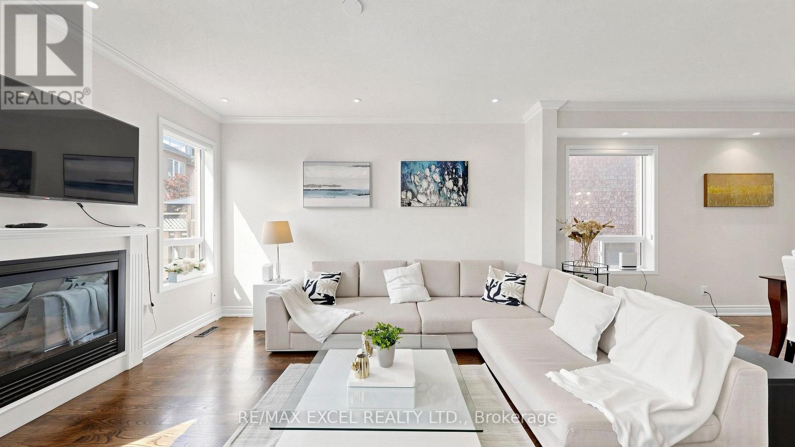 29 BENTWOOD CRESCENT - 4