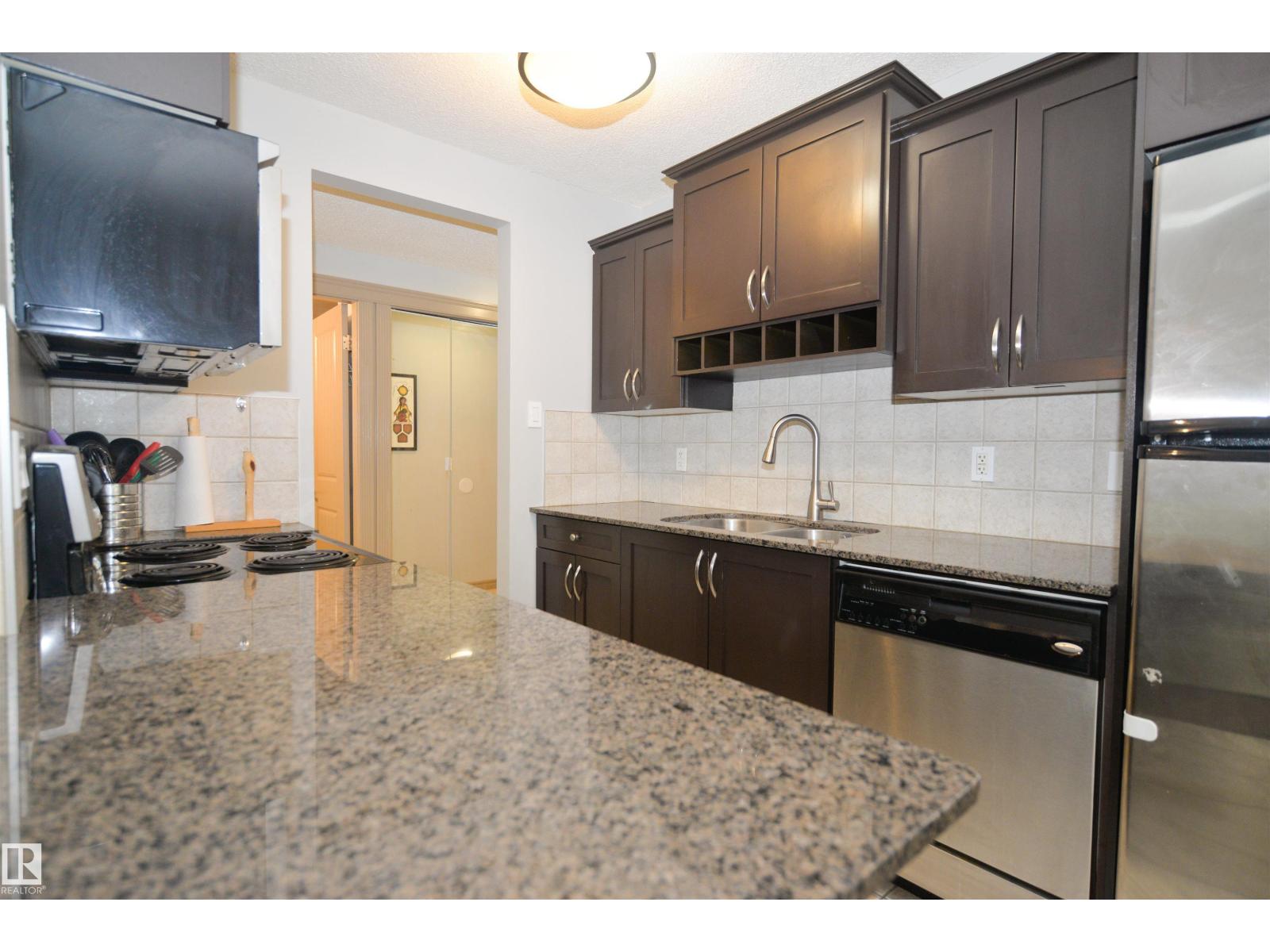 #1 10710 84 AV NW - 11