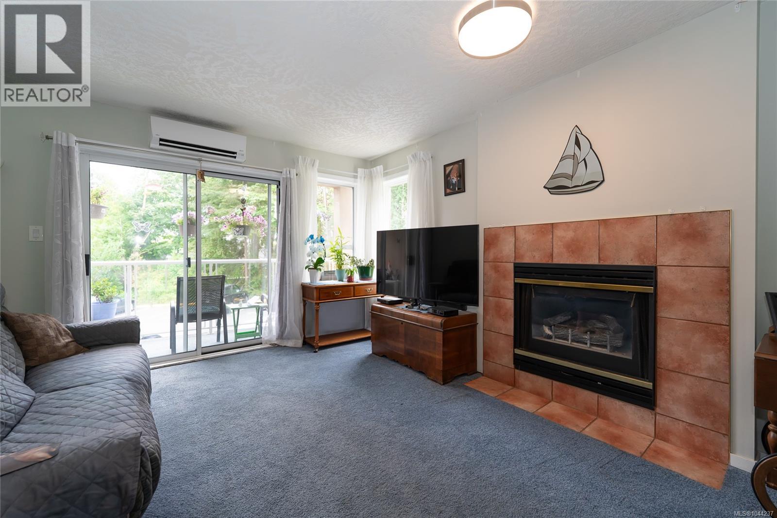 #203A 3000 Oak St - 7