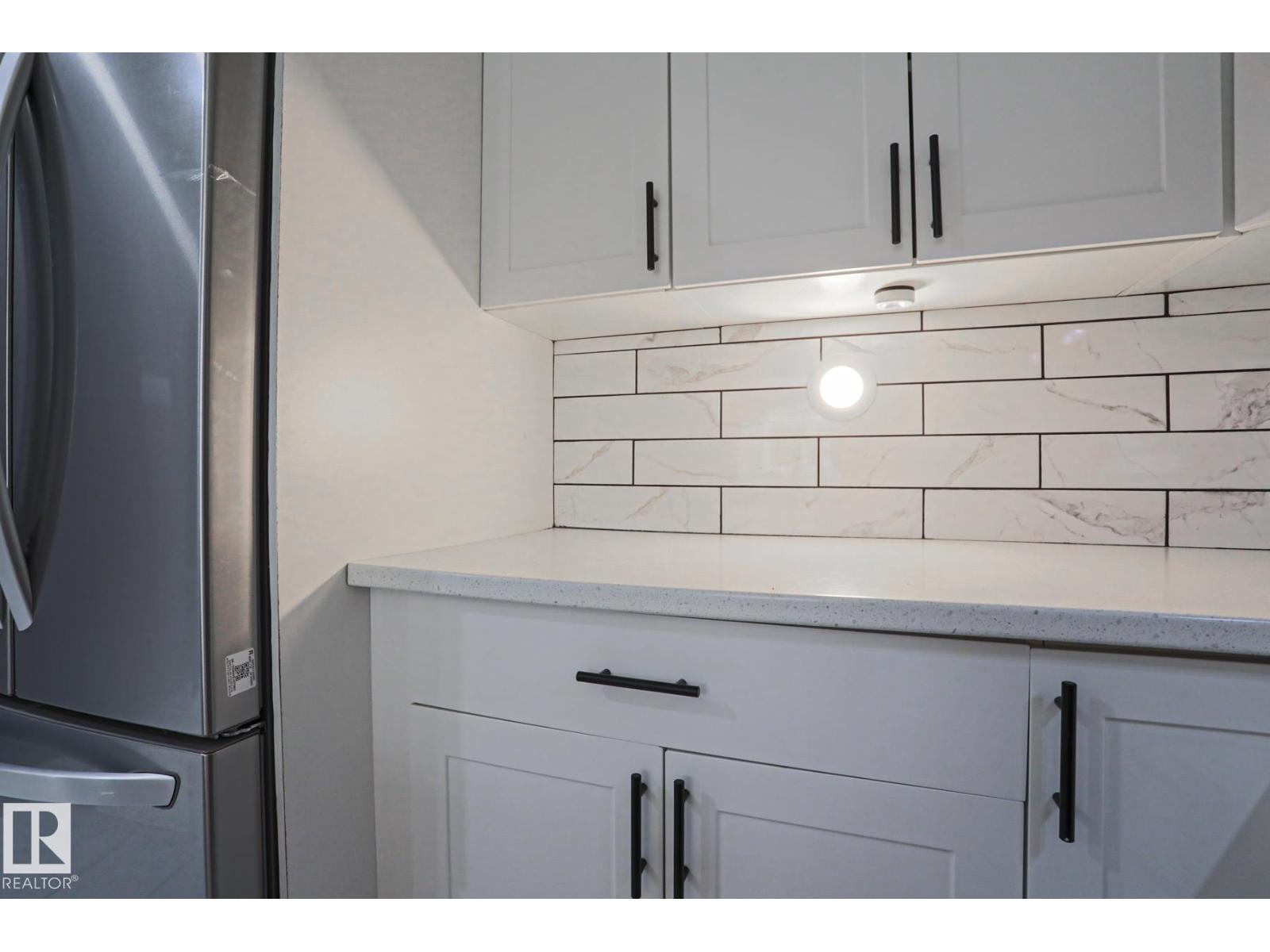 11211 104 ST NW - 10