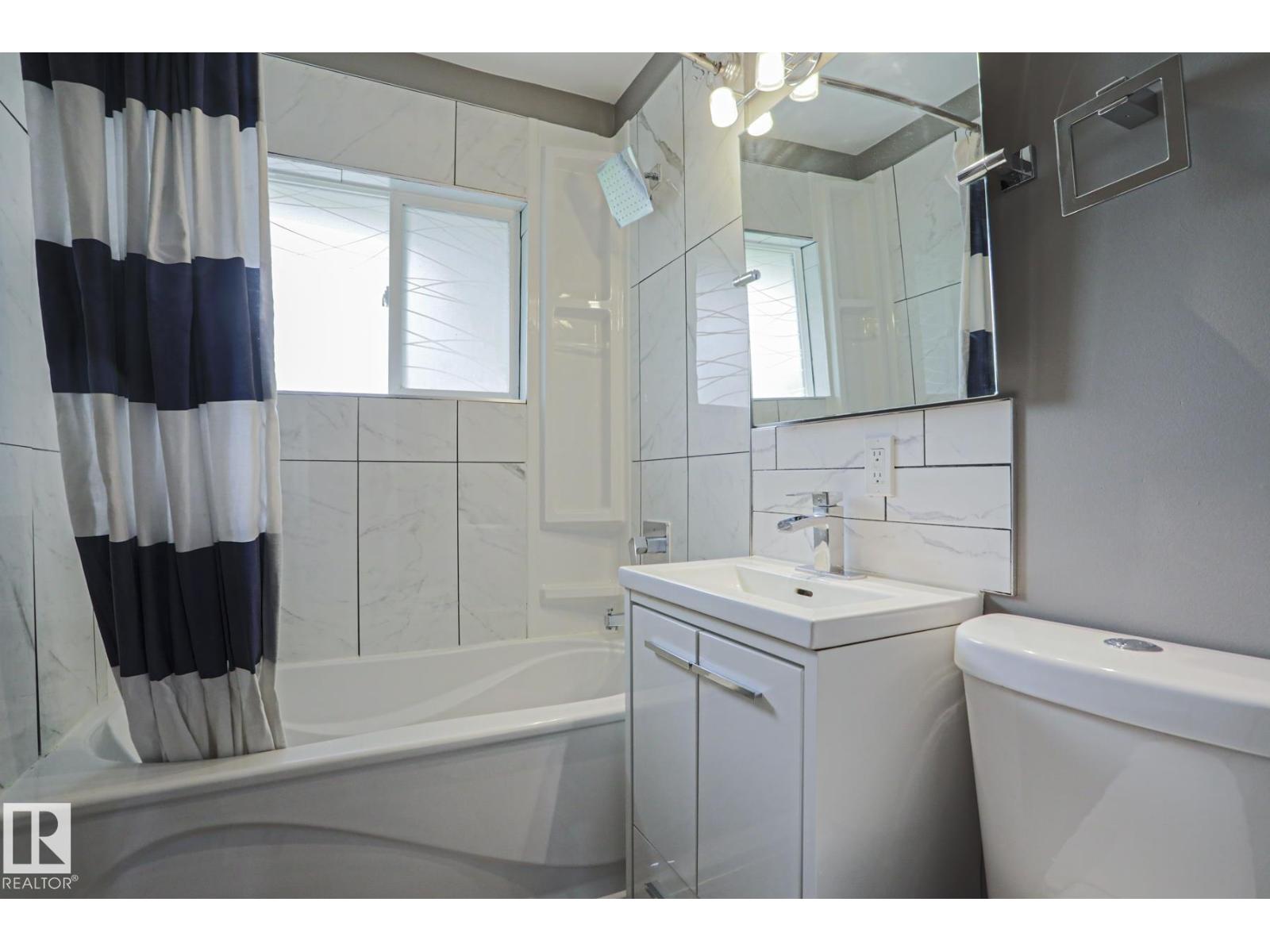 11211 104 ST NW - 27