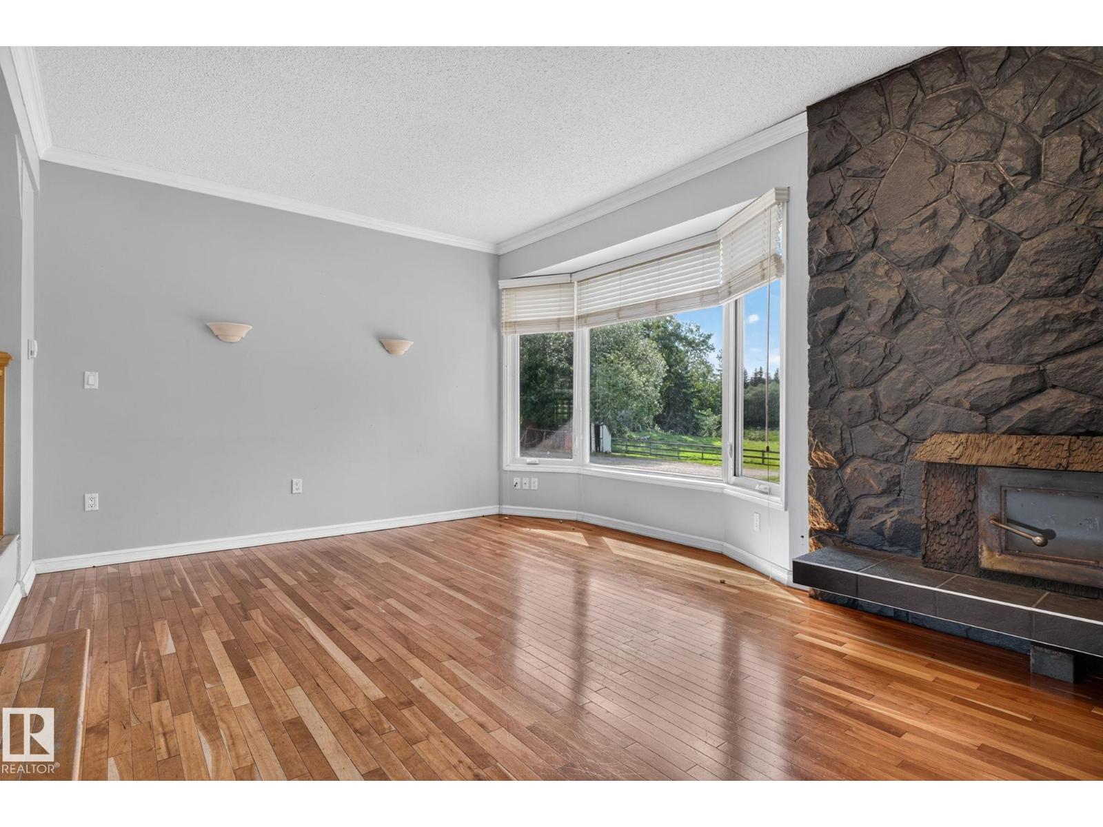 #25 52561 RGE ROAD 214 - 14