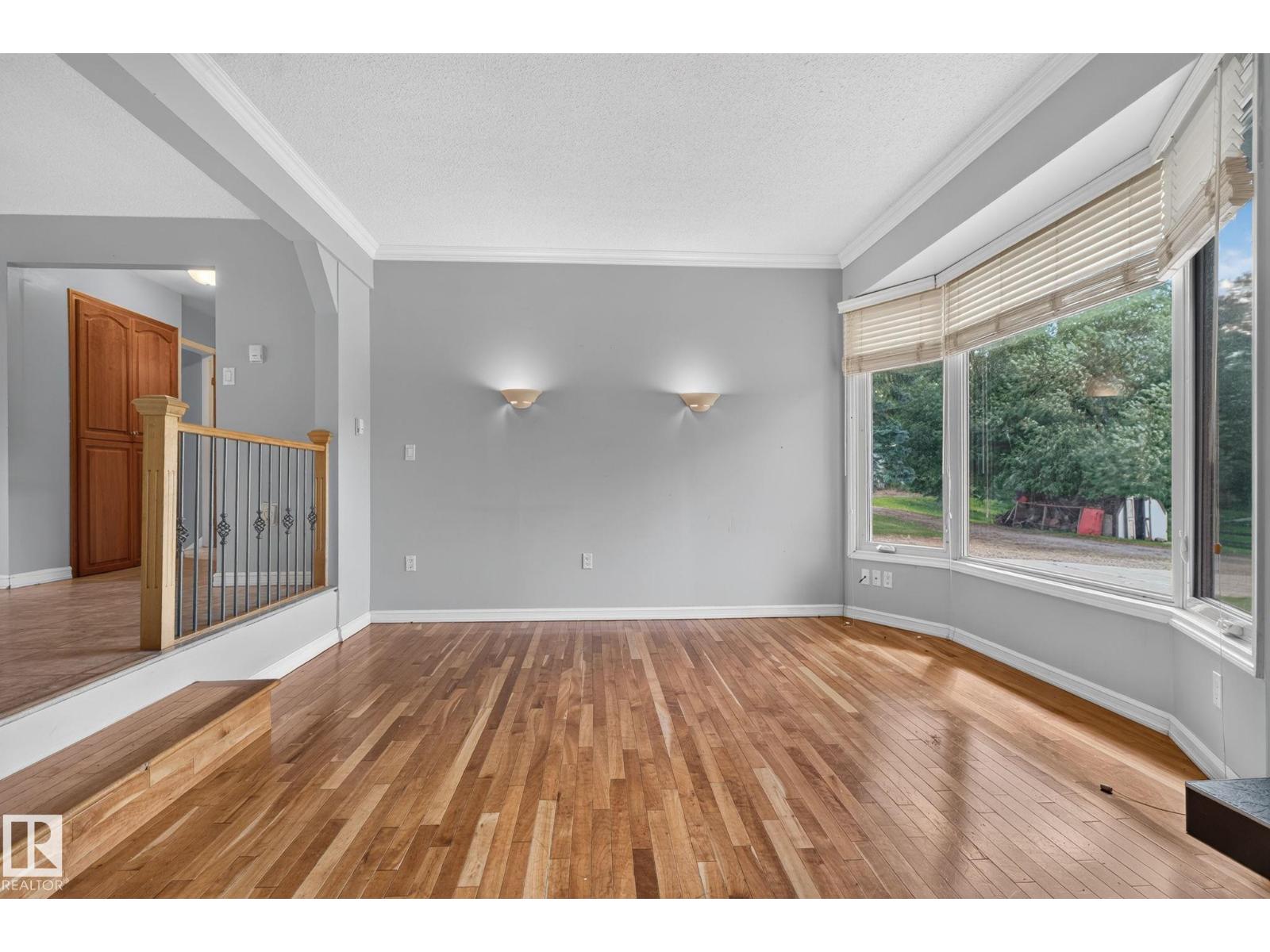 #25 52561 RGE ROAD 214 - 18