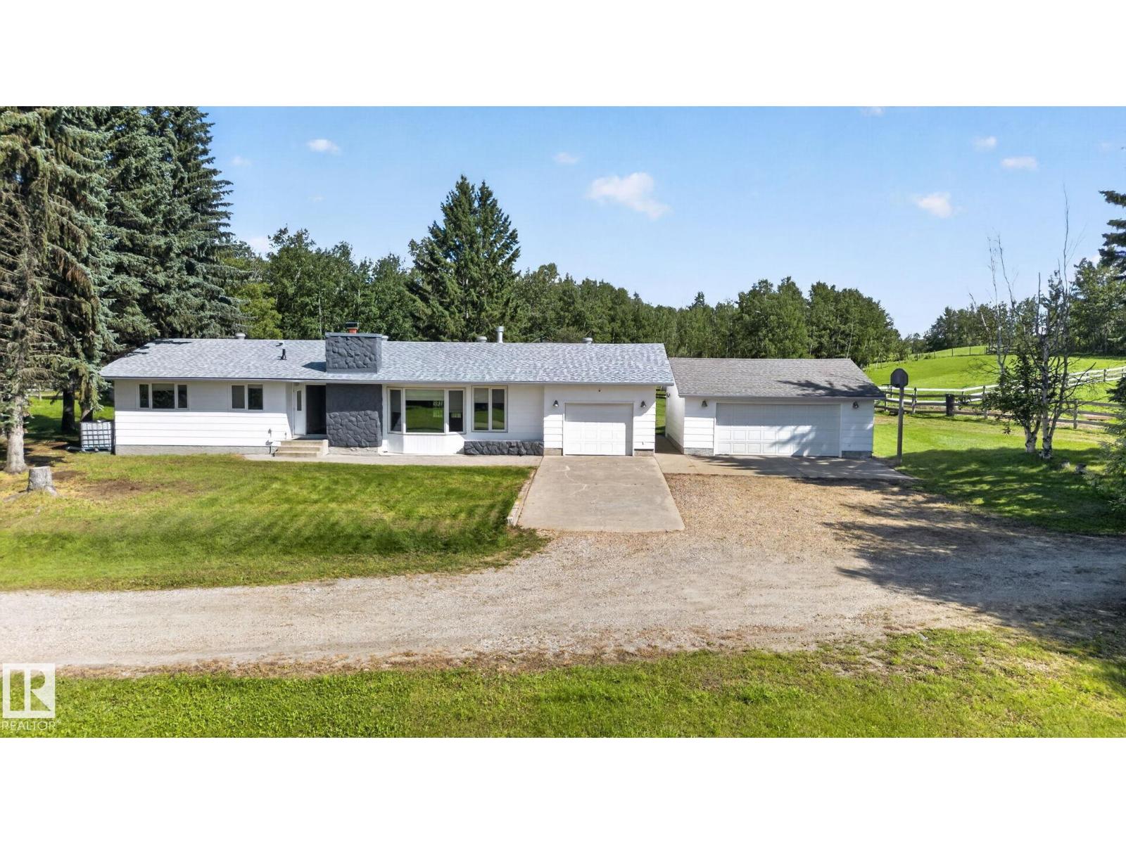 #25 52561 RGE ROAD 214 - 2