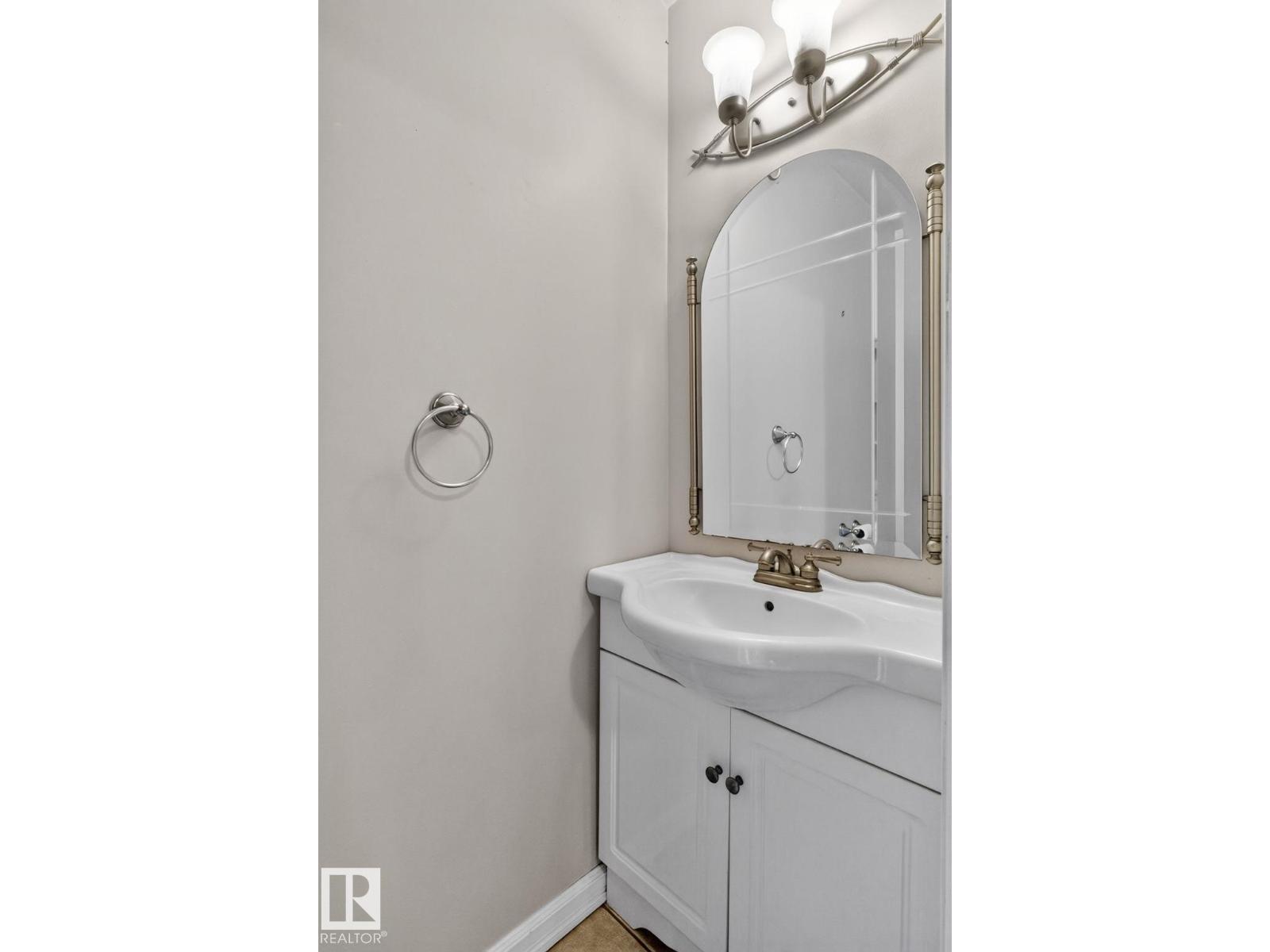 #25 52561 RGE ROAD 214 - Image 34