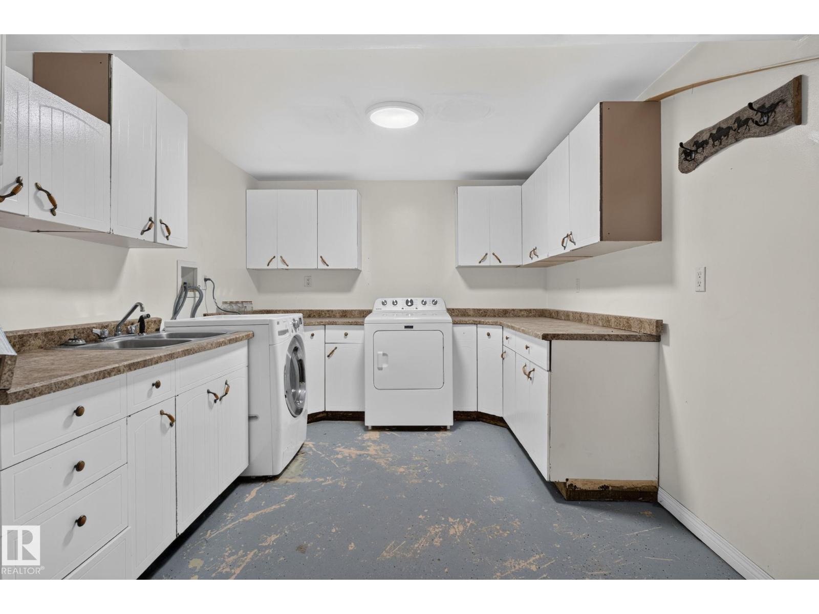 #25 52561 RGE ROAD 214 - Image 38